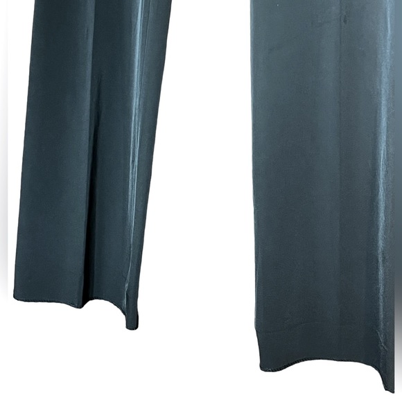 BURBERRY BLACK POLY ELASTANE BLEND STRETCH PANTS IN VERY GOOD CONDITION (6) - Picture 5 of 13